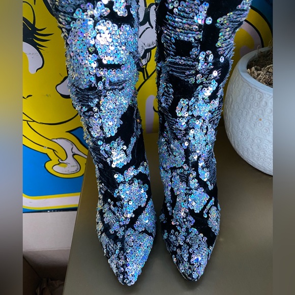 Free People Midnight Party Velvet Sequin Scrunch Boots Heels 38 7.5 festival - Picture 13 of 15